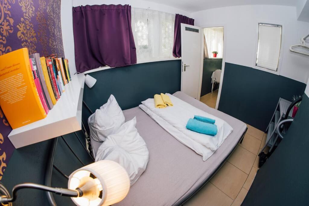 Sunny Apartment At Rostock - Pink エクステリア 写真