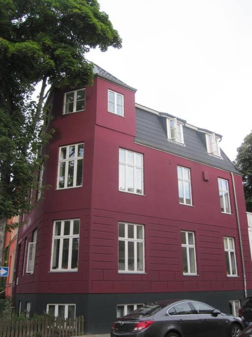Sunny Apartment At Rostock - Pink エクステリア 写真